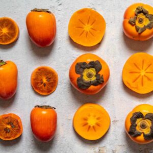 Хурма на вашій кухні: 5 цікавих рецептів зі смаком сонця