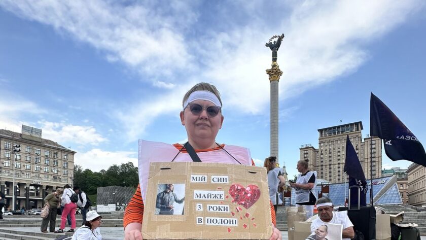 “Мені здавалося, що я вже не можу. Але я не маю права не жити — він би цього не хотів”: історія Ірини, яка три роки чекає на сина з полону
