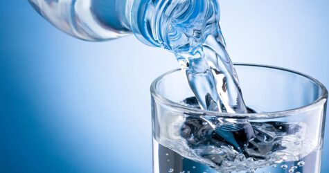 Майже половина українців щодня нехтує водою і може страждати від порушення гідробалансу — опитування