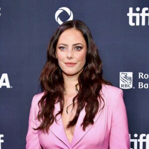 Кая Скоделаріо на червоній доріжці TIFF у прикрасах українського бренду SOVA