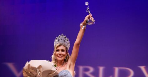 Українка здобула титул «Miss Petite World International»: розігрує свою корону заради допомоги дітям