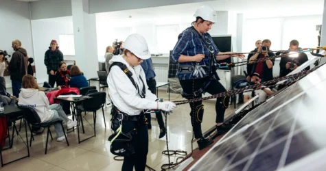 30 українок опанували  професію “Монтувальниця сонячних електростанцій 2.0”
