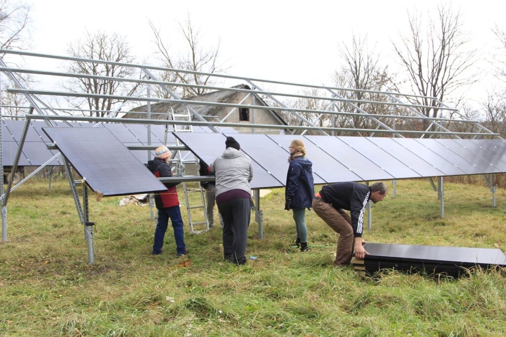 Монтувальниця сонячних електростанцій