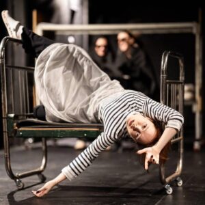 Прем’єра про замовчуваний біль: у театрі “Золоті ворота” відбудеться режисерський дебют Христі Любої