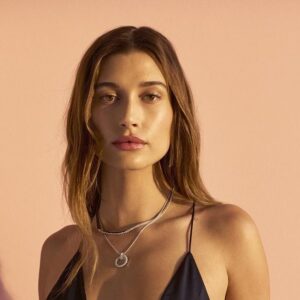 Хейли Бибер: секрет успешного бизнеса и карьеры в мире моды и красоты