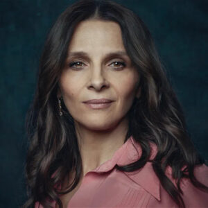 «Подорож до України»: Жульєт Бінош декламувала у Парижі вірш Ірини Цілик