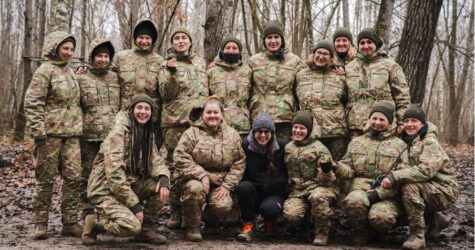 «Моє Рідне Різдво»: Аврора та ГО «Землячки» збирають кошти на зимову форму для захисниць 