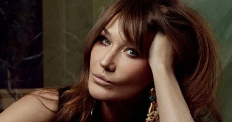 «Я ніколи не була політичною жінкою»: Карла Бруні про особисті ролі в житті 