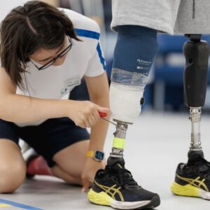 Українці зможуть отримати безоплатне протезування: подробиці