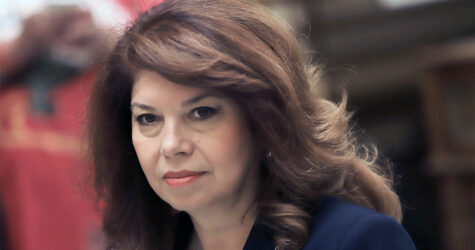 Іліяна Йотова стала першою жінкою на чолі Болгарії