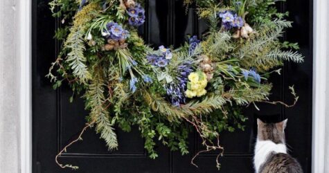 На дверях резиденції прем’єра Британії з’явився український вербовий вінок