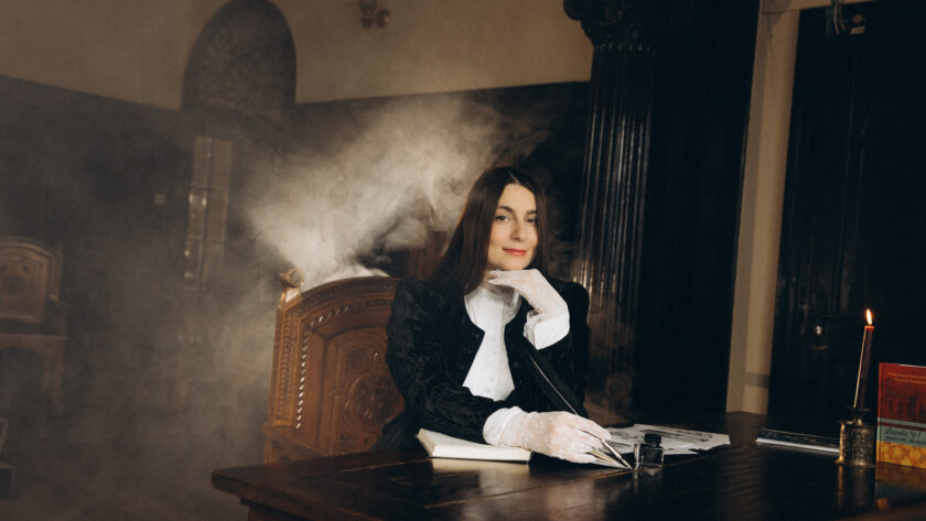 Євгенія Кужавська: «Я пишу про історичні події, живучи в історичних подіях»