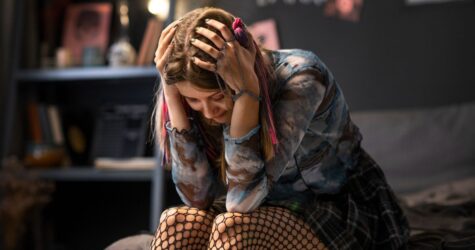 Стрес в Україні та Європі: як війна змінює сприйняття життя і роботи молоддю — дослідження