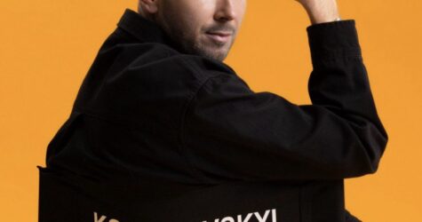 Олексій Комаровський: від героїчних реконструкцій до  сімейних історій