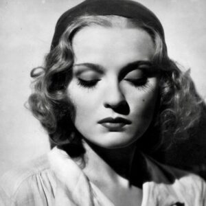 В Україні вийде біографія Анни Стен, першої українки, що підкорила Голлівуд