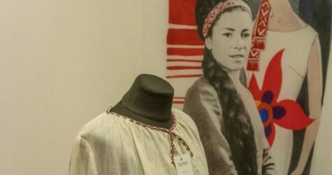 “Мода на 60-ті”. У Києві відкривається виставка про час змін і творчих експериментів: фото