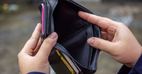 Грошей до зарплати не вистачає 73% українців