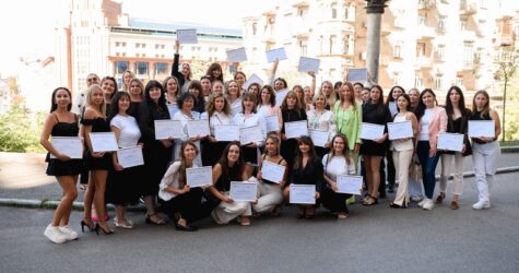 Нова професія — нові можливості: L’Oréal Україна випустила 68 учасниць програми «Краса для всіх»