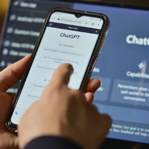 Що ніколи не варто писати у ChatGPT: п’ять речей, за які можна дорого заплатити